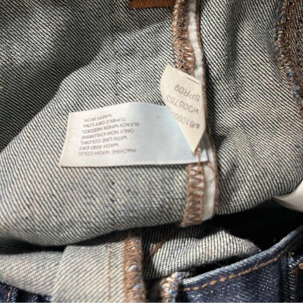 OLD NAVY Blue Denim Jean Jacket Trucker Jacket Pointed Collar Flaps Size Medium - Picture 10 of 11